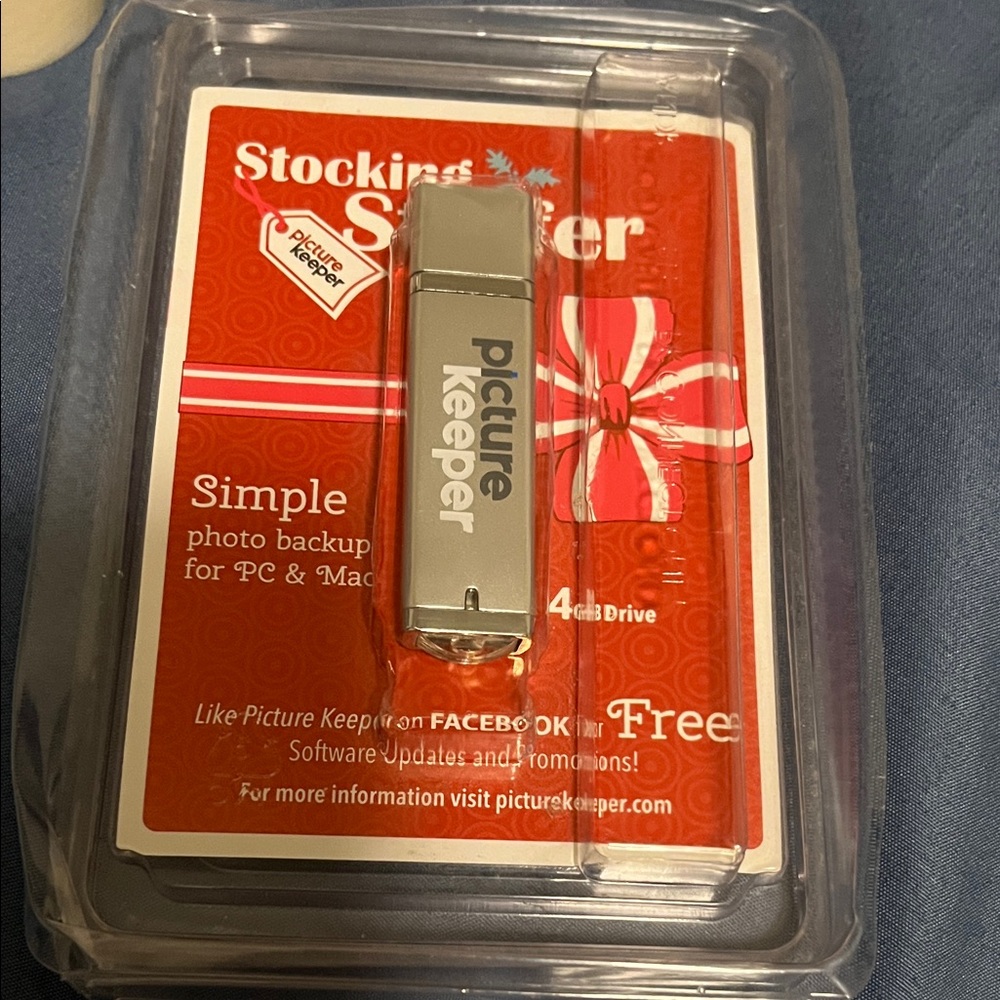 Picture Keeper Silver USB Drive